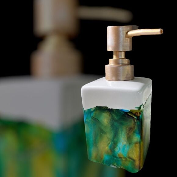 HANDCRAFTED Soap/Lotion Dispenser - Picture 5 of 7